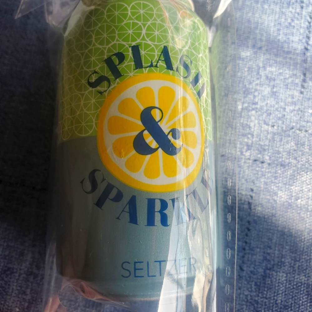 Splash and sparkle mini seltzer keepsake